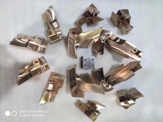 OEM-Präzisions-Spritzguss-Hardware-Teile Edelstahl-Messing-Auto-Formteile